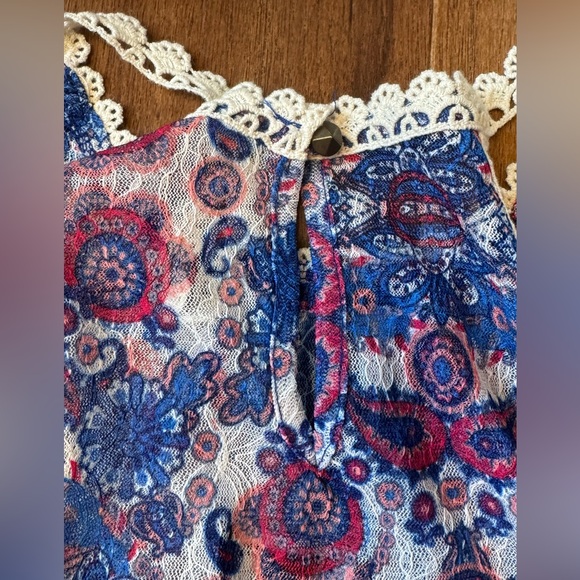 NWT RANSOM Women's Blue and White Lace Trim Top - Picture 5 of 8